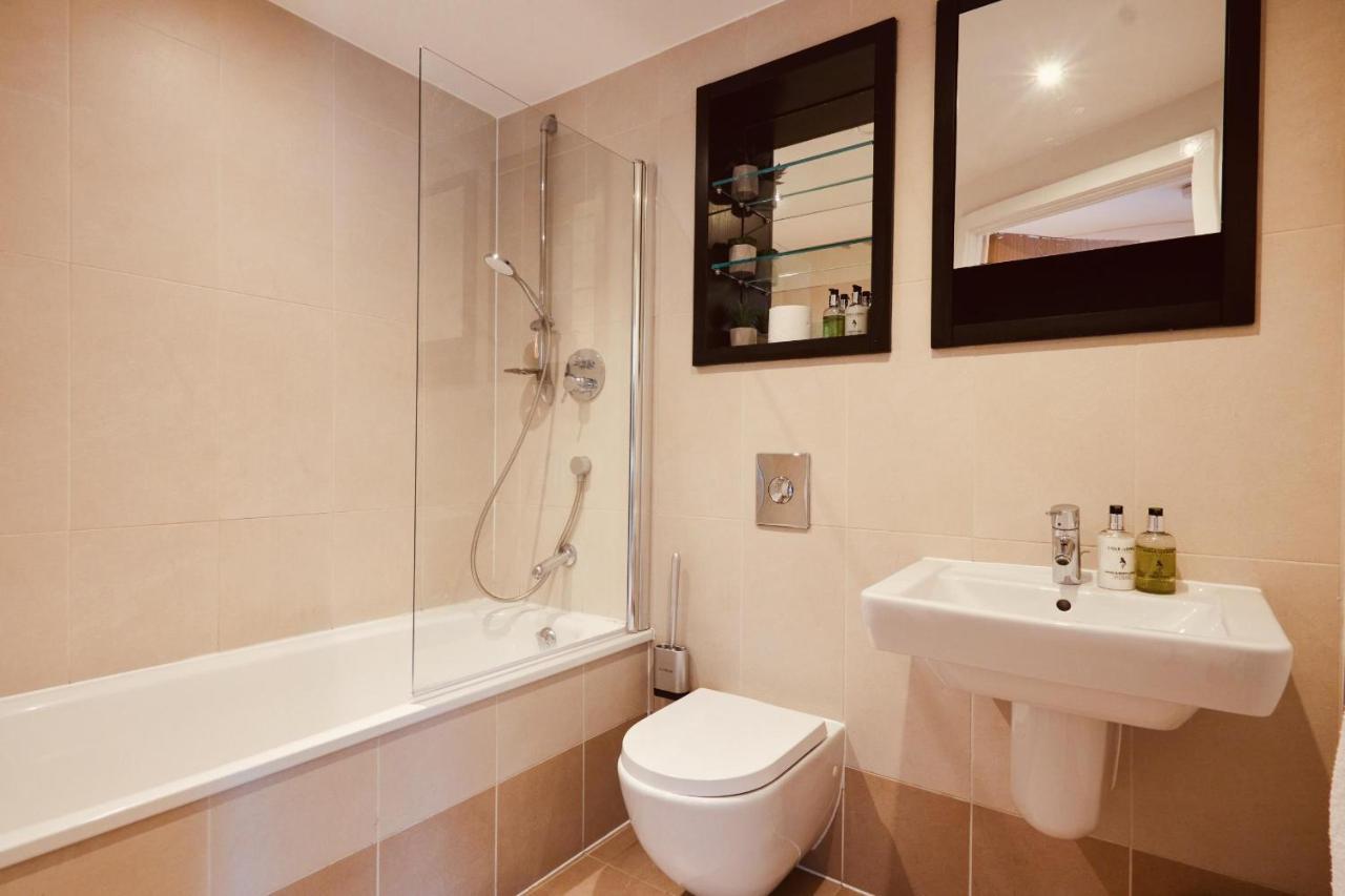 לידס Deluxe City Modern Apt&Free Parking No Balcony מראה חיצוני תמונה